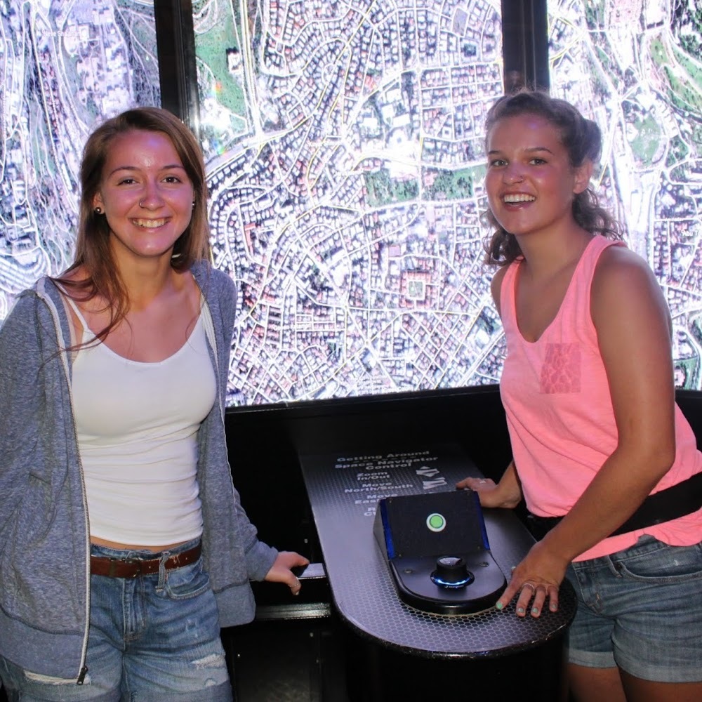 Meet your Posher, Kristin